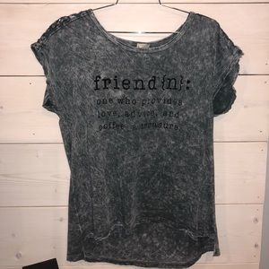 Gray shirt sleeve shirt